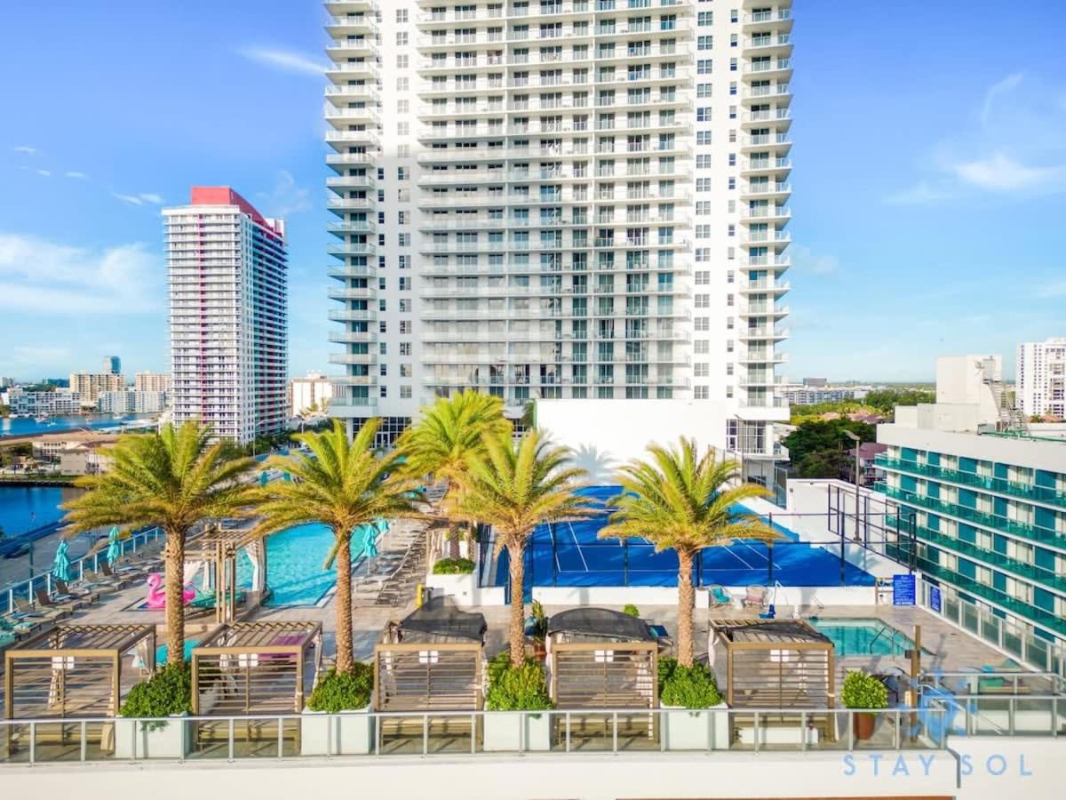 ハリウッドCoastal Relaxation - Parking Included - Amazing Poolsアパートメント エクステリア 写真