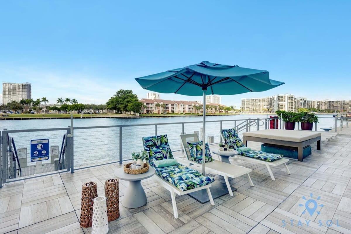 ハリウッドCoastal Relaxation - Parking Included - Amazing Poolsアパートメント エクステリア 写真